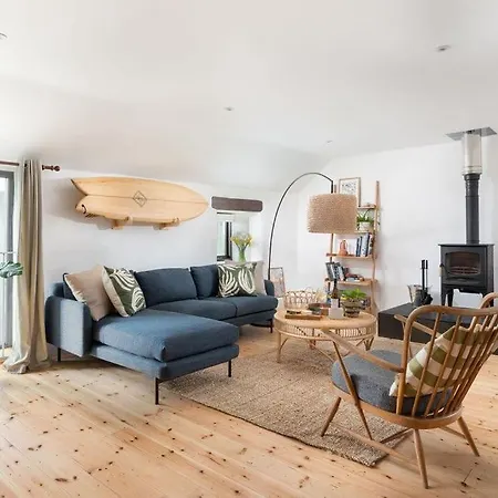 Holiday home Porthcurno Barns, The Cart - Cosy Cottage, Walk To Porthcurno Beach, Pedn Vouder & Minack Theatre Penzance