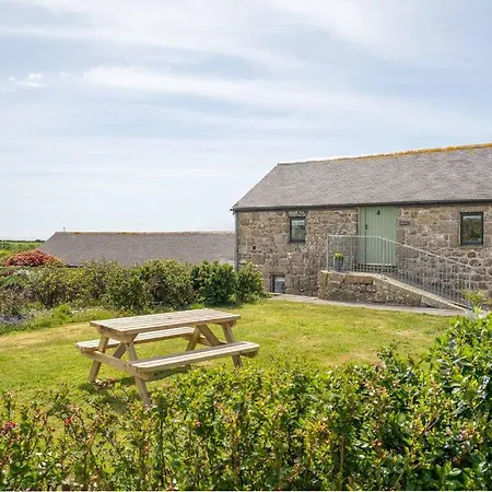 Porthcurno Barns, The Cart - Cosy Cottage, Walk To Porthcurno Beach, Pedn Vouder & Minack Theatre Penzance